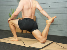 Load image into Gallery viewer, Man Flow Yoga™ Cork Performance Yoga Knee Pad Cushion