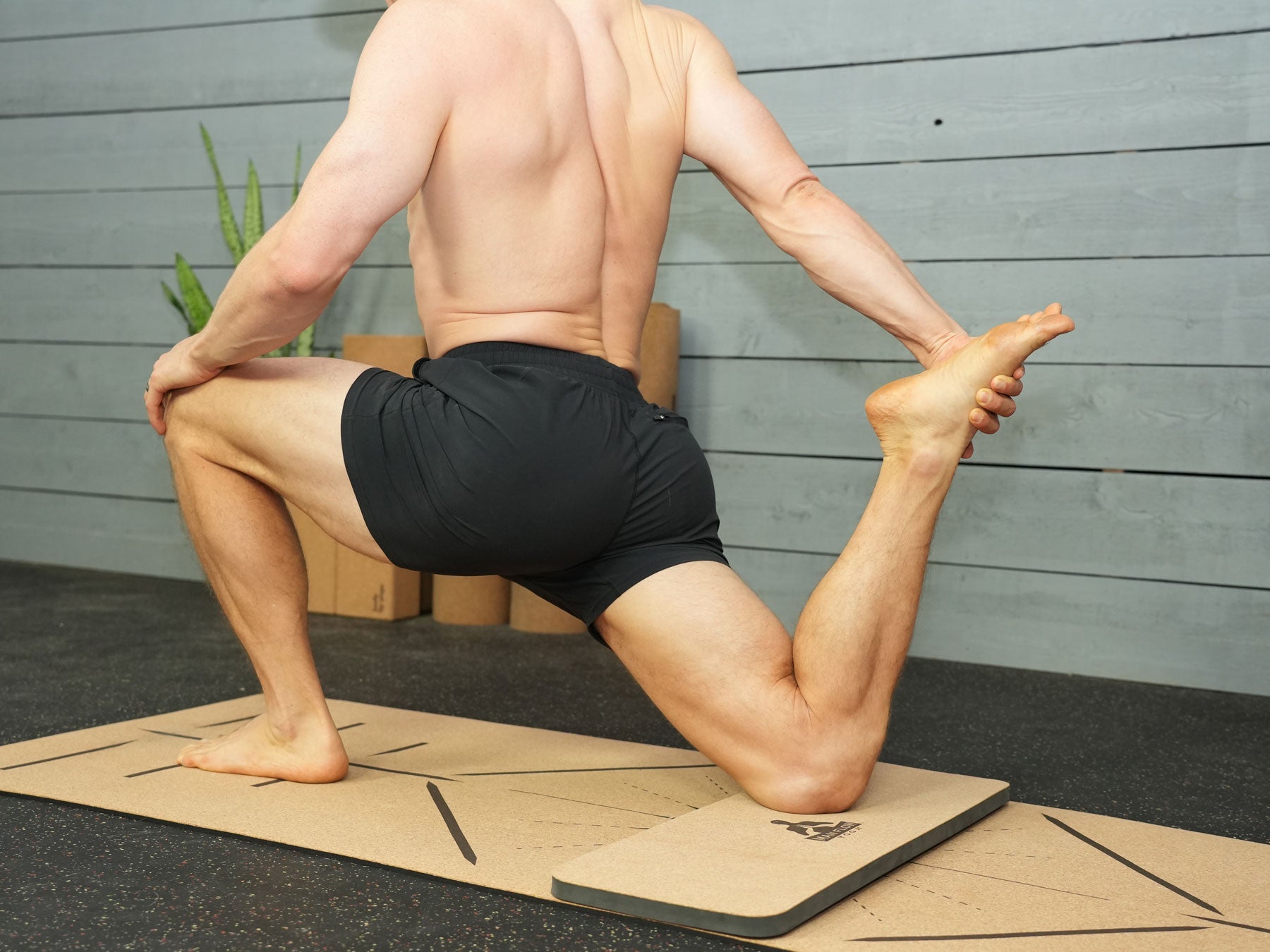 Man Flow Yoga™ Cork Yoga Mat