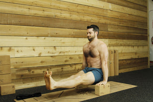 Dakini Wellness Cork Yoga Block 2 Pack with Yoga Strap Set